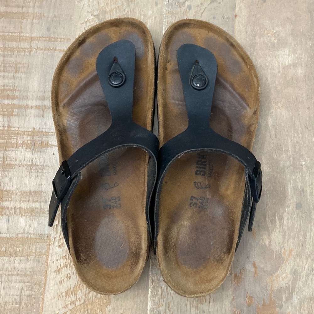BIRKENSTOCK Gizeh Sandals